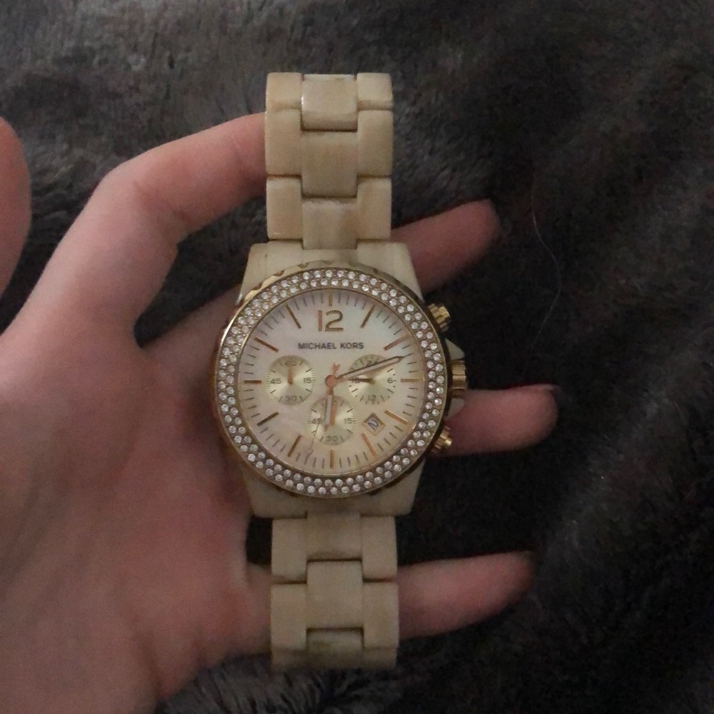 Beautiful gold Michael Kors watch! Barely worn!
